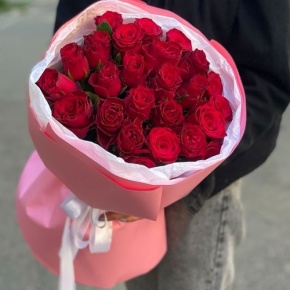 Букет "Эсса" 25 красных роз Кения (60 см) в Красноармейске