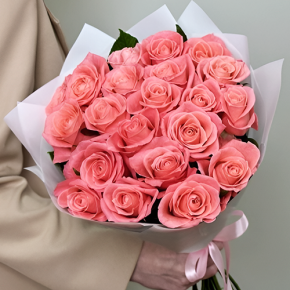 Букет из 21 коралловой розы (60 см) в Красноармейске