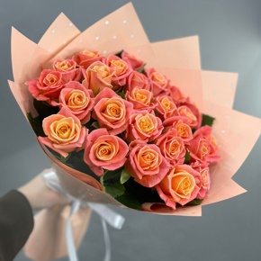 Букет из 25 роз Мисс Пигги (50 см) в Красноармейске