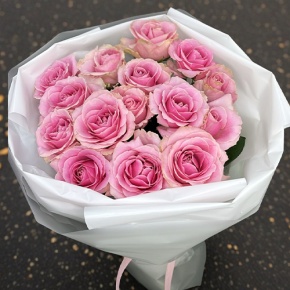 Букет из 15 пудровых роз (70 см) в Красноармейске