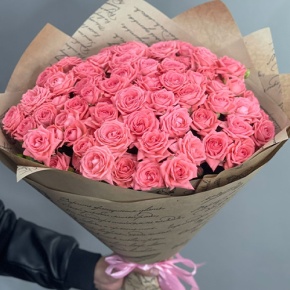 Букет из 15 кустовых коралловых роз (60 см) в Красноармейске