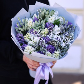 Букет "Алиби" из гиацинтов, вероники, нерине в Красноармейске