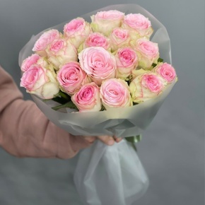 Букет из 17 роз Кения (40 см) в Красноармейске
