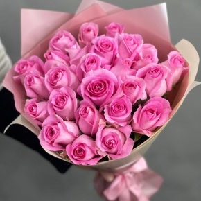 Букет из 25 розовых роз кения (40 см) в Красноармейске