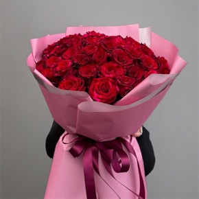 Букет из 37 роз Ред Пантер Эквадор (60 см) в Красноармейске