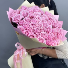 Букет из 51 пастельной розы Аваланж (60 см) в Красноармейске