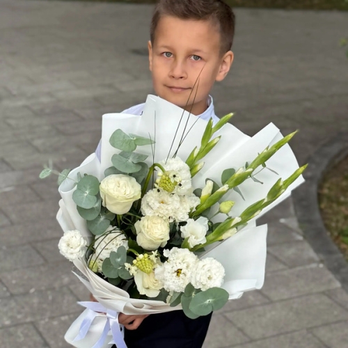 Букет на 1 сентября с гладиолусами, розами, эустомой и орнитогалумом в Красноармейске