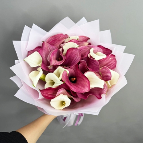 Букет из 25 нежных калл в Красноармейске